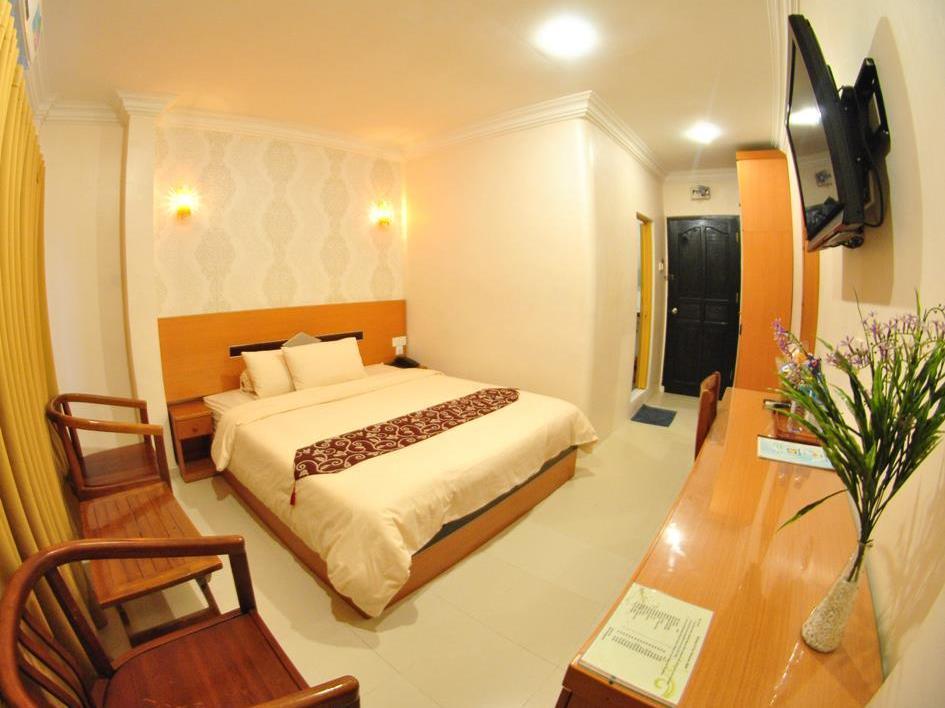 Hotel Panorama Tanjungpinang Exteriör bild